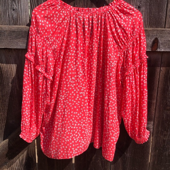 Pretty top - business casual - Picture 2 of 2